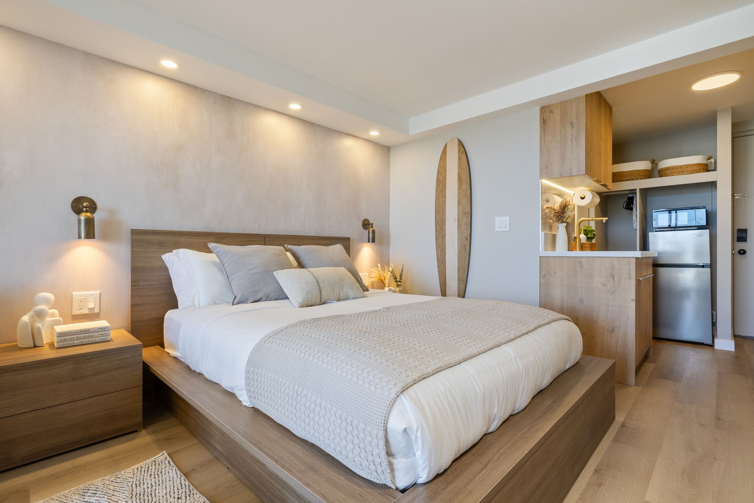 Waikiki Luxury Ocean Breeze Getaway 36F - Image 42