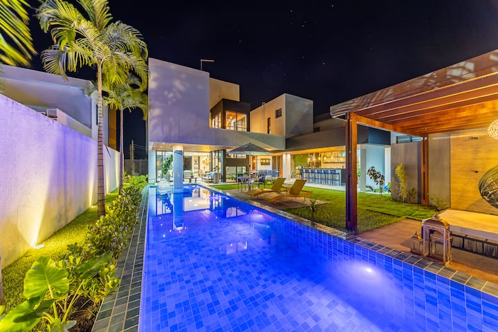 House on Ipioca/Hibiscus Beach with 4 en-suites