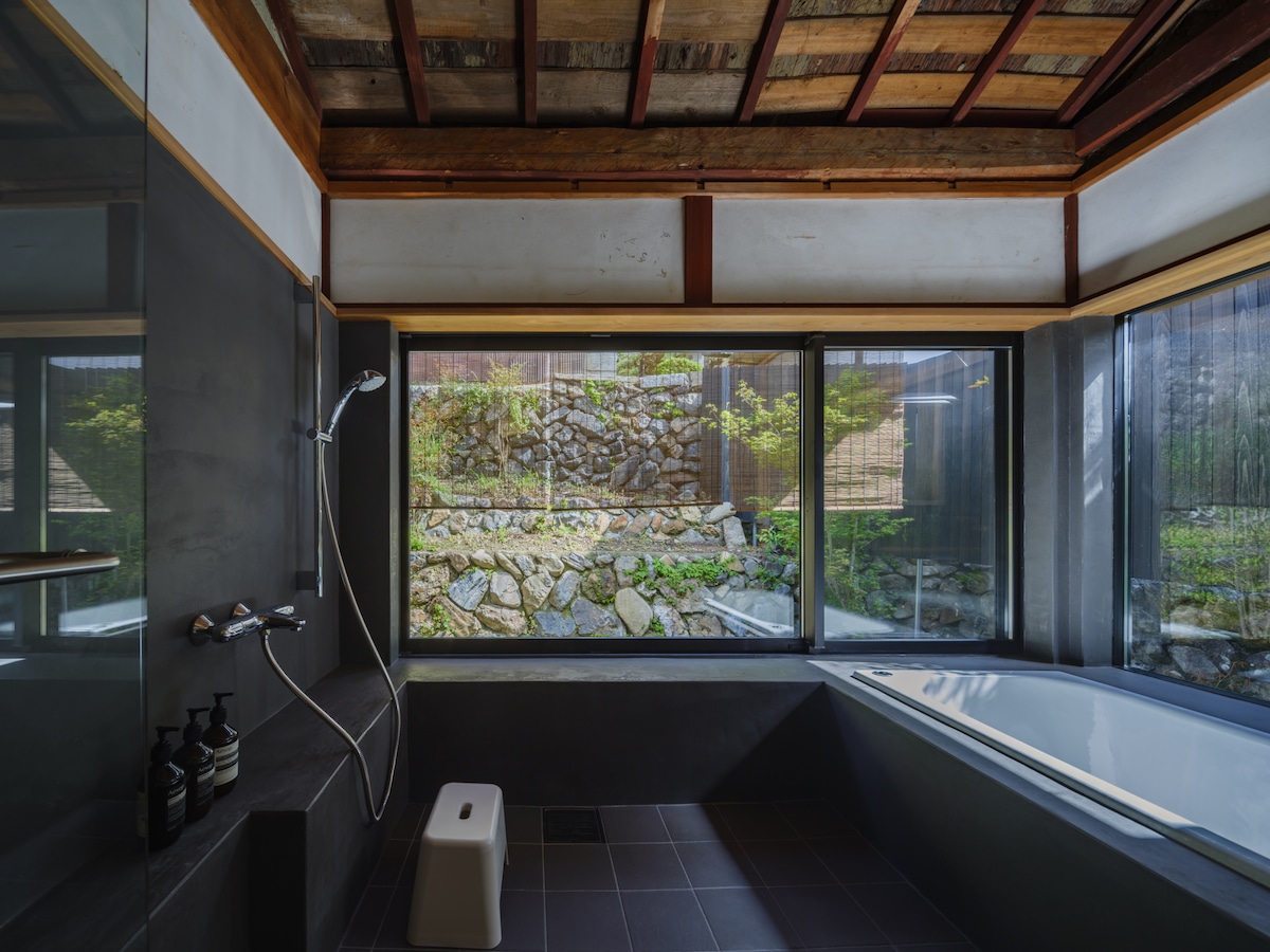 フルバスルーム