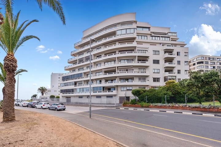 Luxe Sea Point Getaway gallery image 5