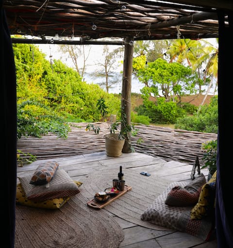 Bushbaby Beachfront Cottage