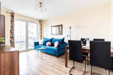 Habicha 19 SuperApart | Near PKP & Factory Ursus