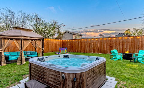 Popular Airbnb listing: 4BR Retreat | Hot Tub + Arcade | Near AT&T Stadium in Los Altos