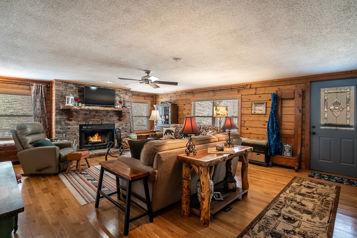 غرفة معيشة فسيحة