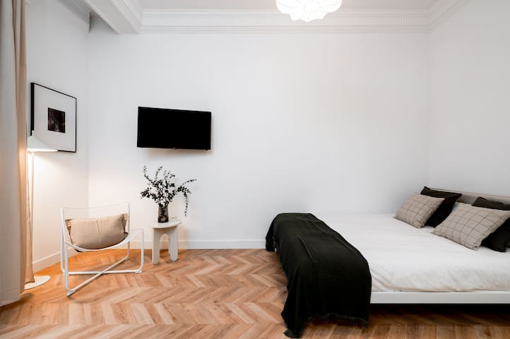 Houxury Vacations managed Airbnb listing 1