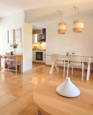 Costa Brava, casa con piscina junto al mar gallery image 5