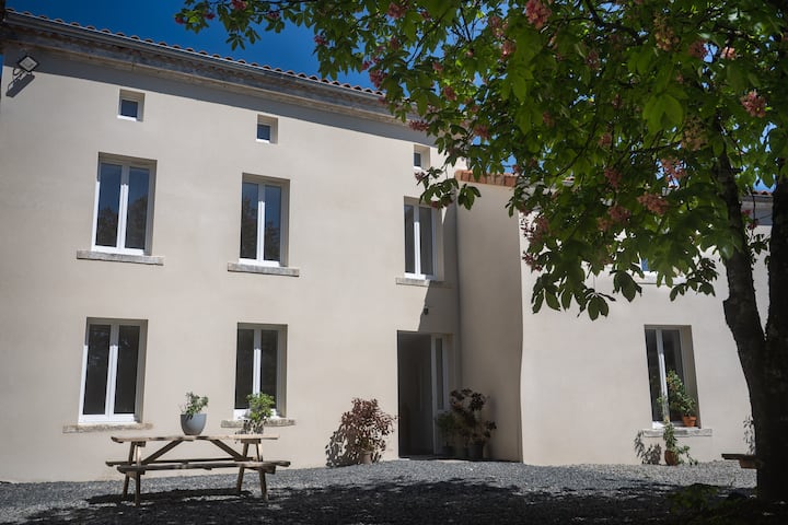 Le Sourire De Bonhumeur - Jarnac