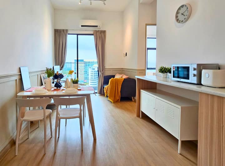 Subang 2br Walk To Lrt |Near Sunway Pyramid & Sjmc - Subang Jaya