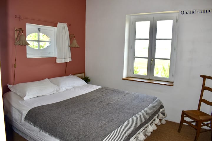 საძინებელი 3