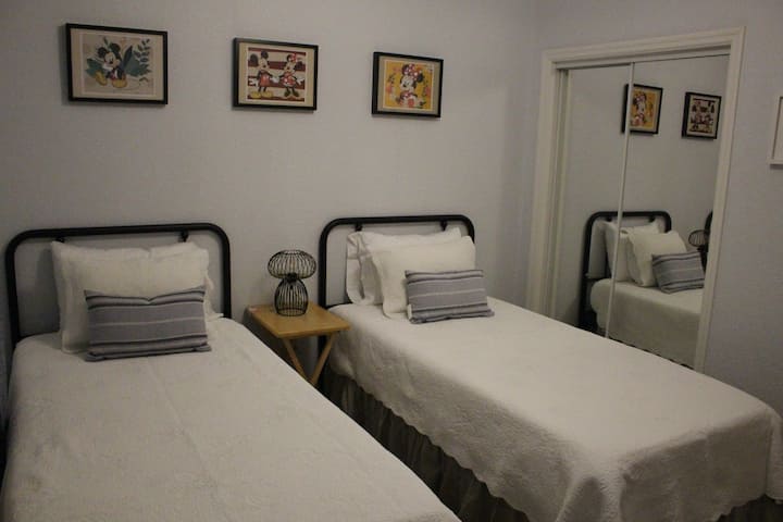 غرفة النوم 2