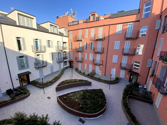 Luxury apt 120mq con terrazza, Netflix, WiFi Metro gallery image 5