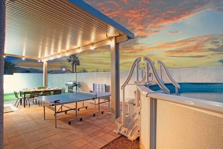 All-In-One 5BD Home w/ Pool, Arcades, Theater! gallery image 2