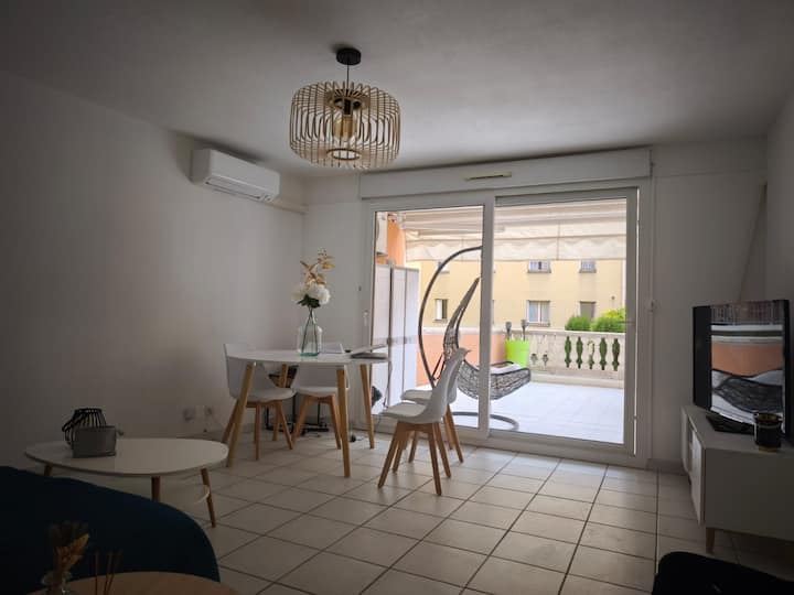 Appartement Climatisé Grande Terrasse - Nice