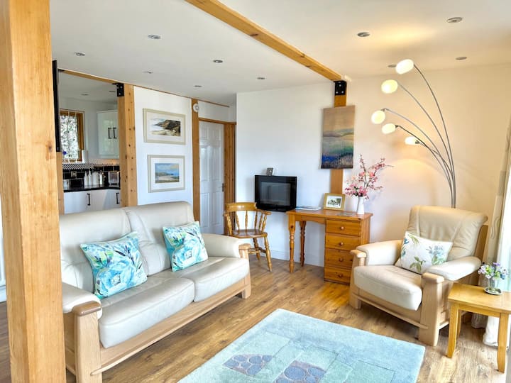 Wood Edge |Charming Seaside Retreat In Mumbles - Mumbles