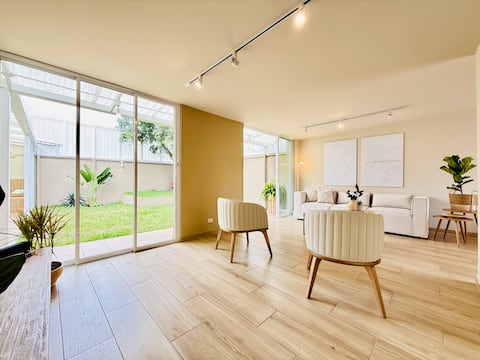 Anuncio de Airbnb popular: House with jacuzzi near Simón Bolivar Park en Teusaquillo