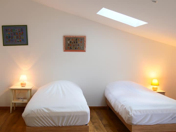 საძინებელი 4