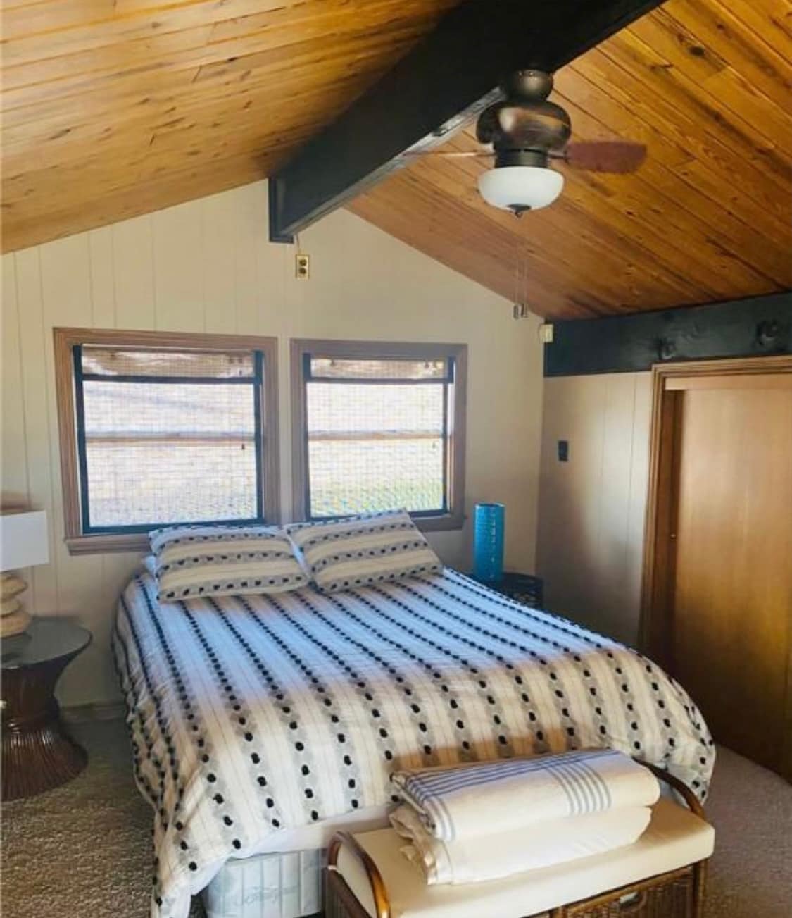 Лофт с двойно легло