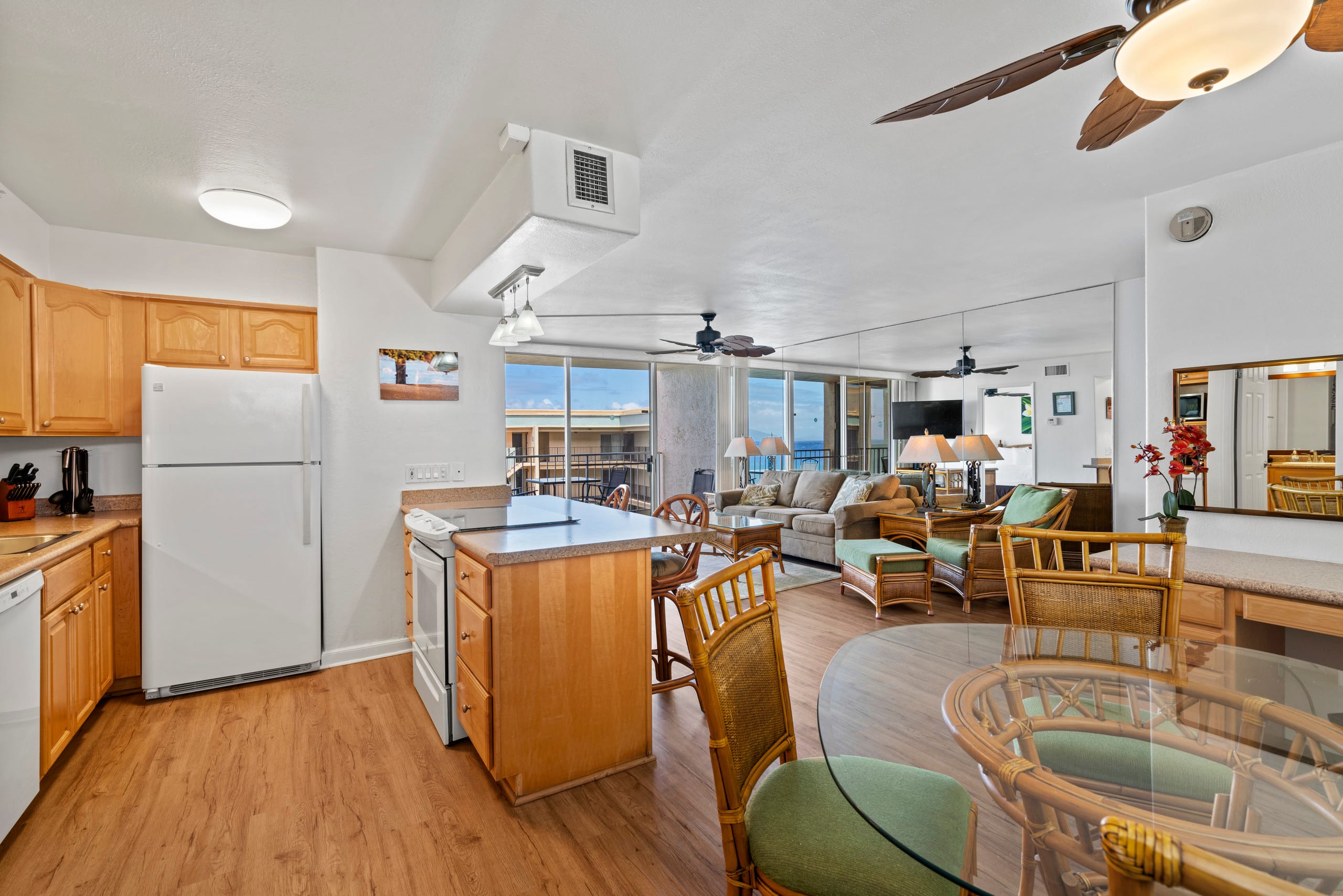 Ocean/Beach Front & Central Air - Image 12
