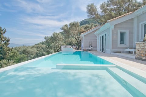 Epipleon Seafront Villa