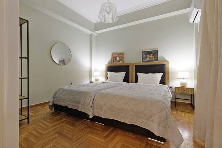 Athens Koukaki Penthouse, Acropolis view gallery image 5