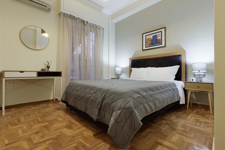 Dormitorio 3 con cama tamaño king.