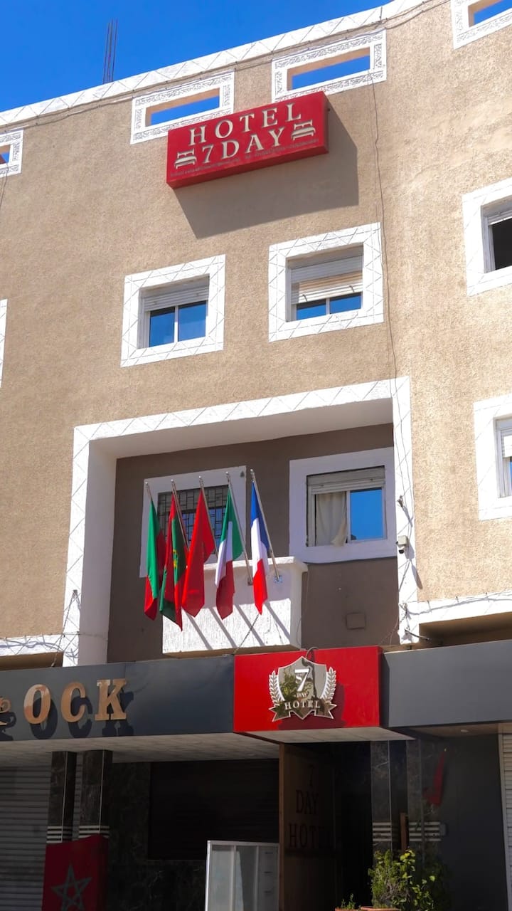 Vous Ne Payez Que L'hébergement, Pas Les Frais. - Dakhla