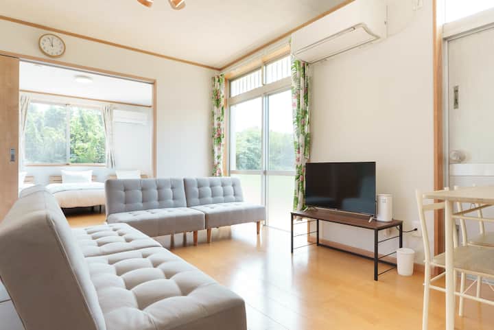 【新規オープン】白保海岸まで徒歩1分！／リフォーム済み／1ldk／ウッドデッキテラス／最大5人宿泊 - Ishigaki