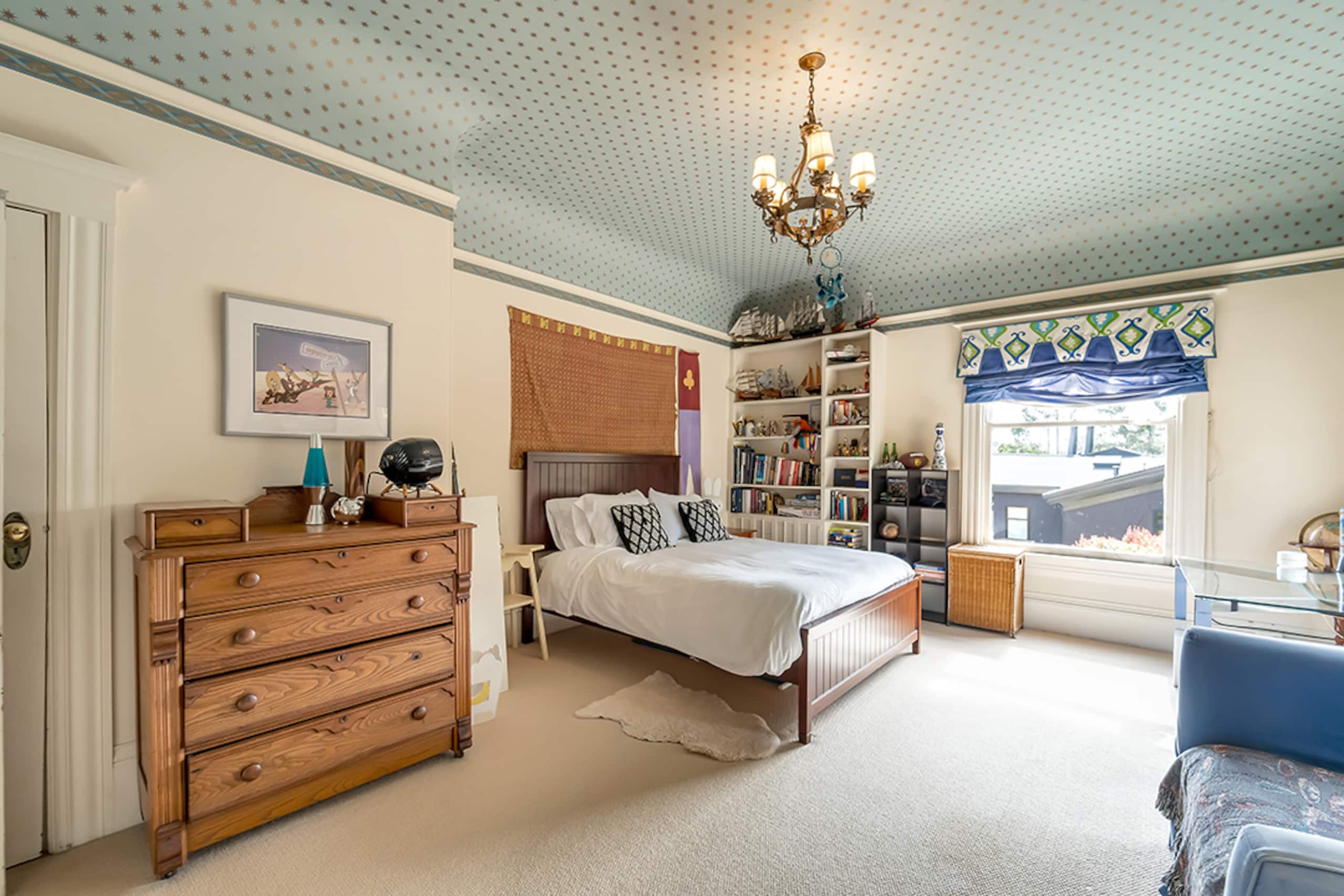 Home in San Francisco · ★4.89 · 3 bedrooms · 3 beds · 3 baths - Image 22