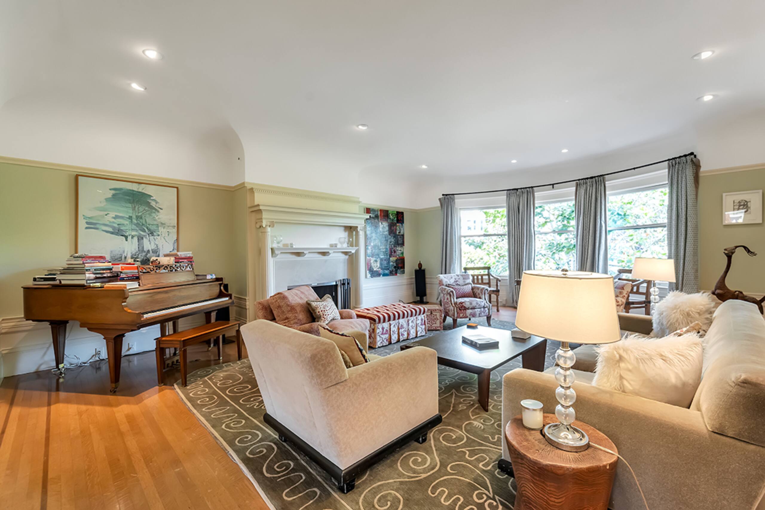Home in San Francisco · ★4.89 · 3 bedrooms · 3 beds · 3 baths - Image 4