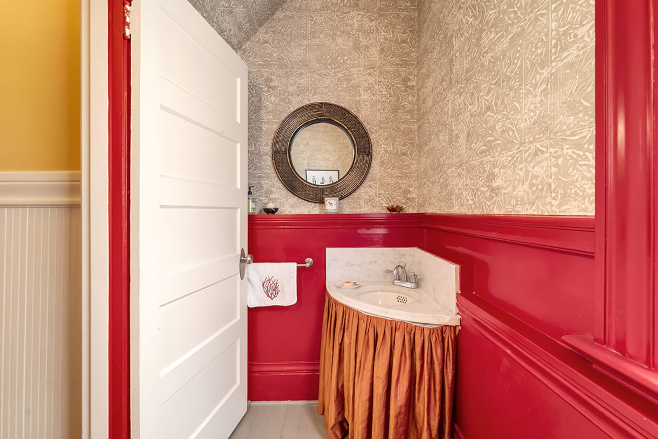 Home in San Francisco · ★4.89 · 3 bedrooms · 3 beds · 3 baths - Image 32