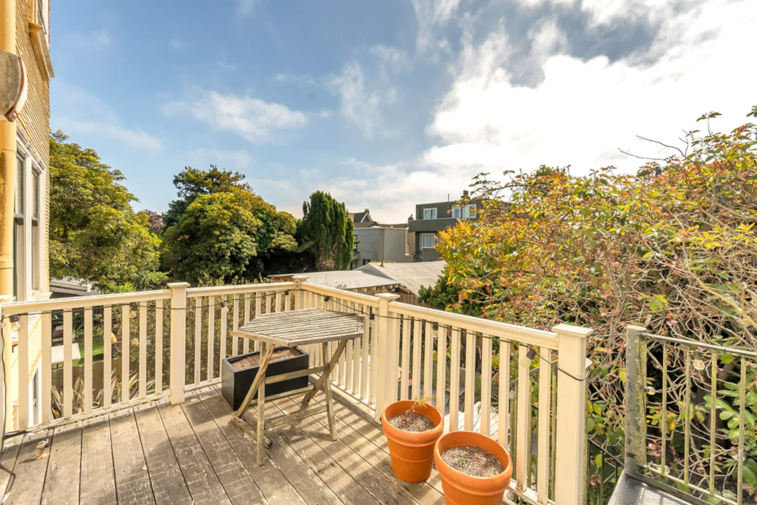 Home in San Francisco · ★4.89 · 3 bedrooms · 3 beds · 3 baths - Image 38