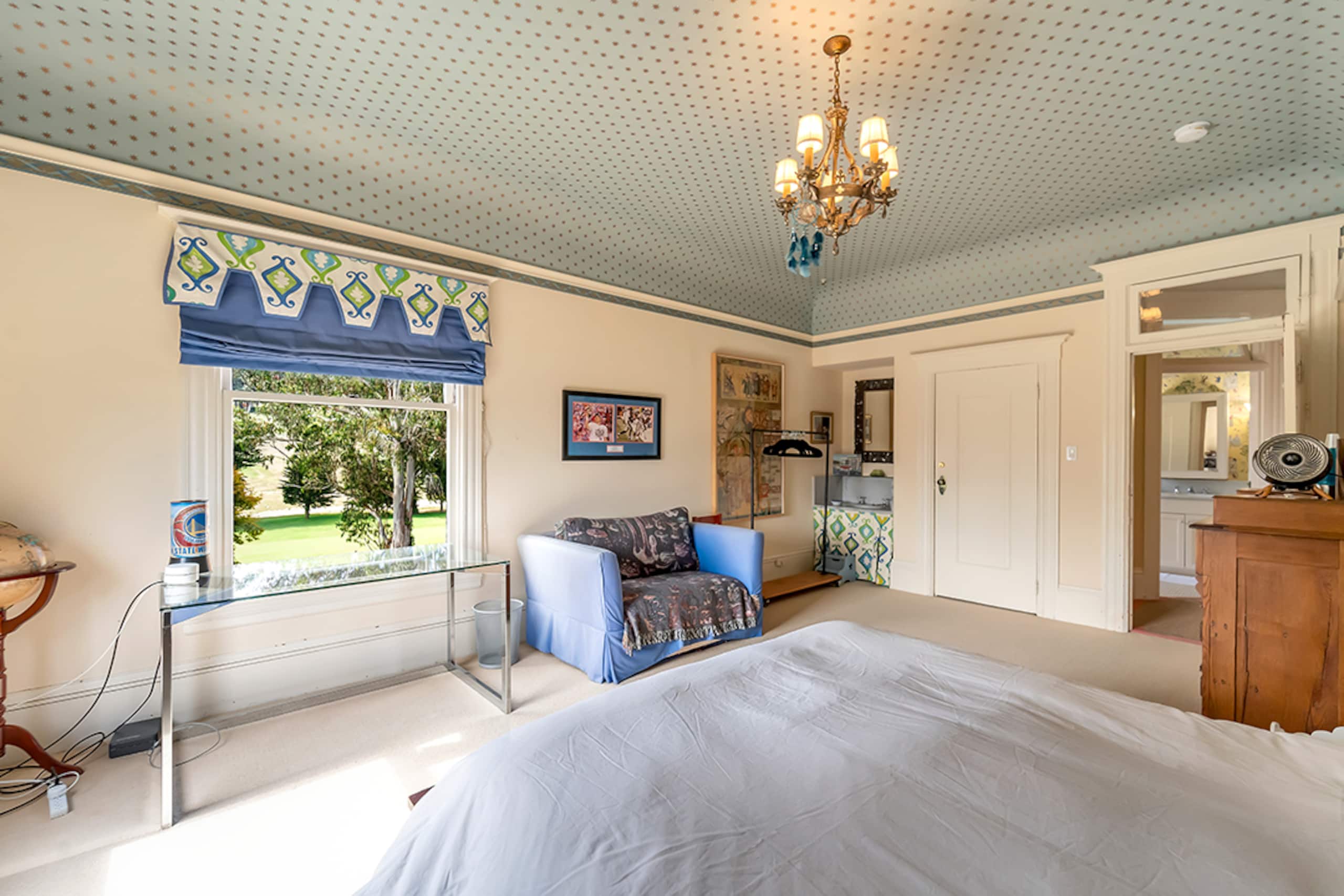 Home in San Francisco · ★4.89 · 3 bedrooms · 3 beds · 3 baths - Image 23