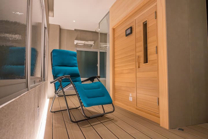 With private sauna / 1-minute walk from JR Marugame Station [Cosmo Stay Marugame Ekimae 4F]