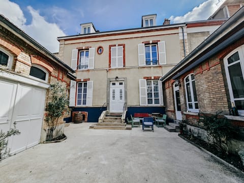 Villa - center of Epernay - 6 Bedrooms - Terrace