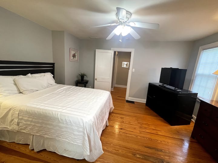 Schlafzimmer 3 im 2. Stock, Queensize-Bett