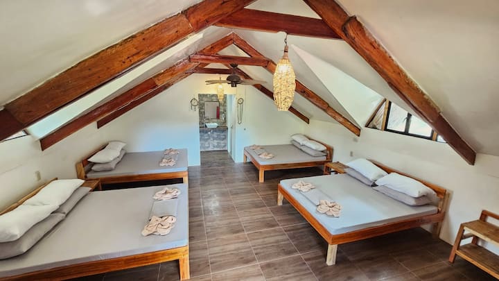 Langub Family Room 4 - Sugar Beach - Sipalay