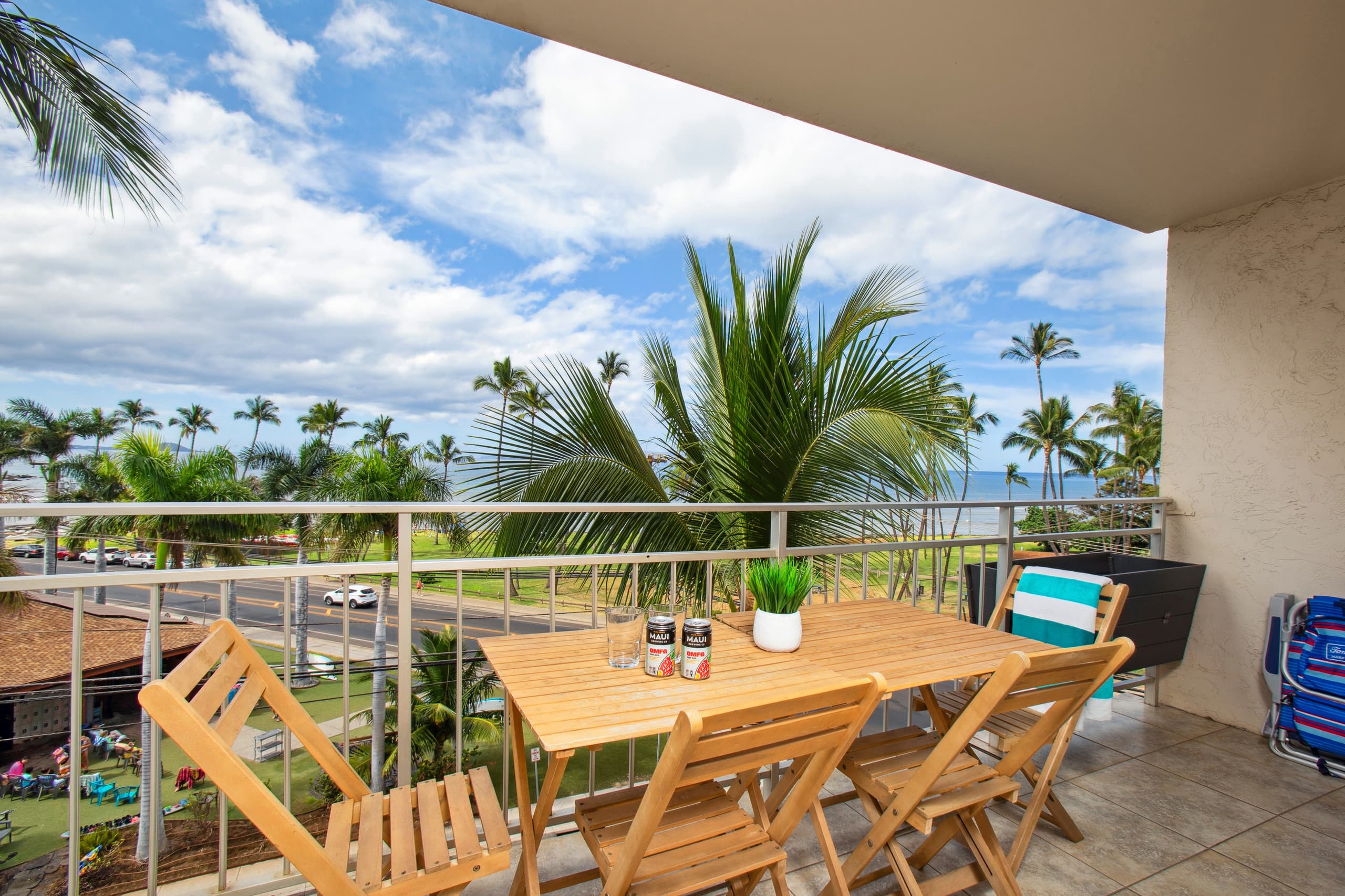 Aloha Vibes: Oceanfront View, Beach & Food Trucks - Image 28