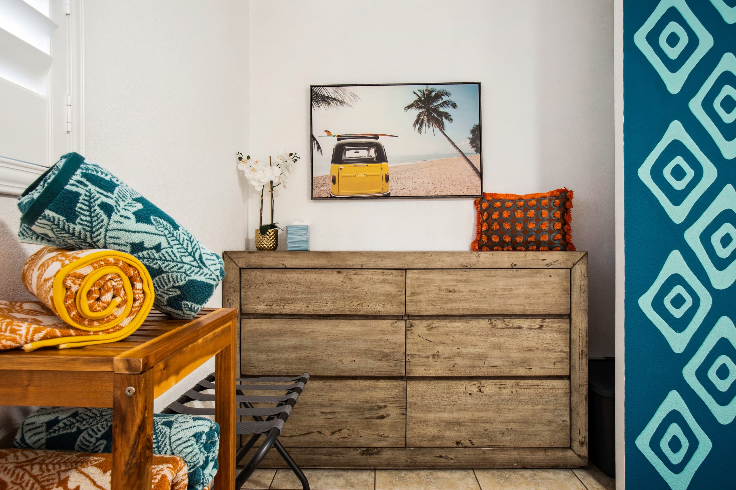 Aloha Vibes: Oceanfront View, Beach & Food Trucks - Image 20