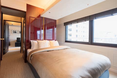 [3-minute walk from Nakasu-Kawabata Station] 38.1㎡/No transfer required from the airport/Canal City 