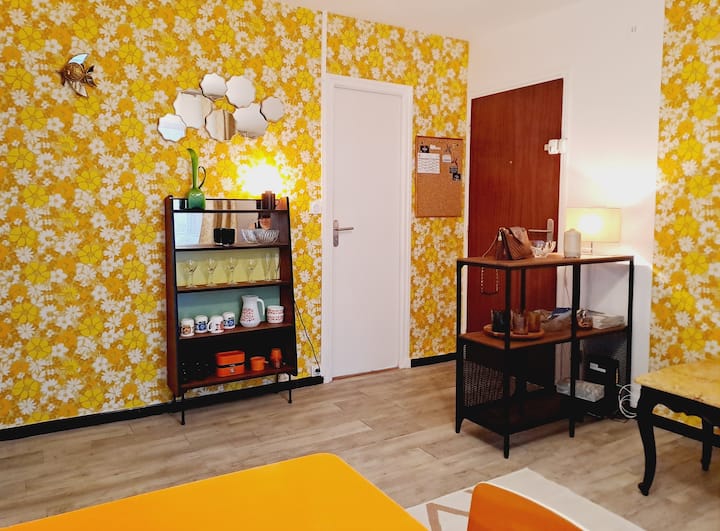 Appartement T2 Déco 70's Rénové à 300m De La Plage - Argelès-sur-Mer