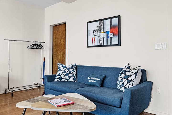 Private Suite - Steps To The Presidio & Palace! - San Francisco, CA