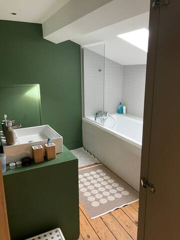 Family house near city center gallery image 5