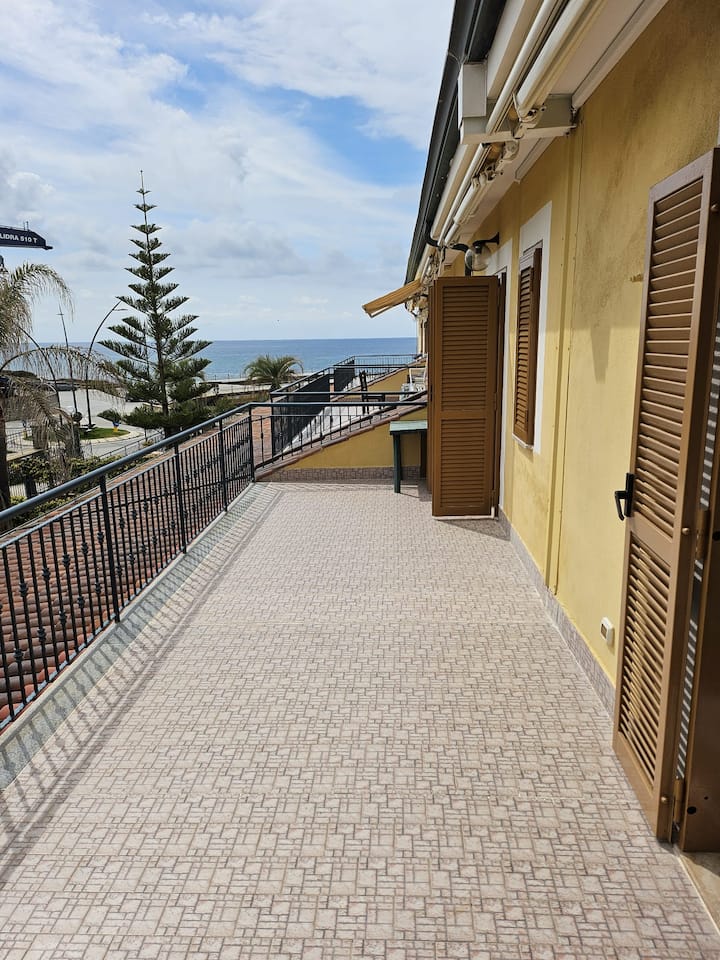 M&m House-appartamento Sul Mare. - Castellabate