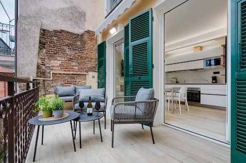 Elysium III: luxury apt, centro, 2 min dal mare