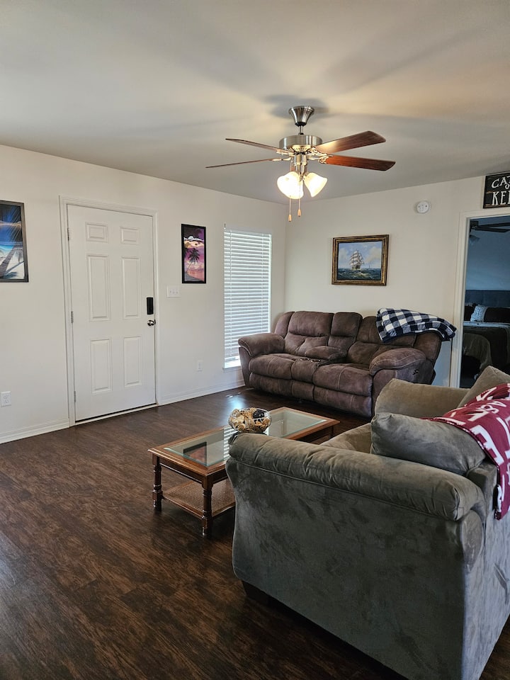 Stylish 2br/2ba Guesthouse Retreat|cozy & Private - Big Creek Lake, AL