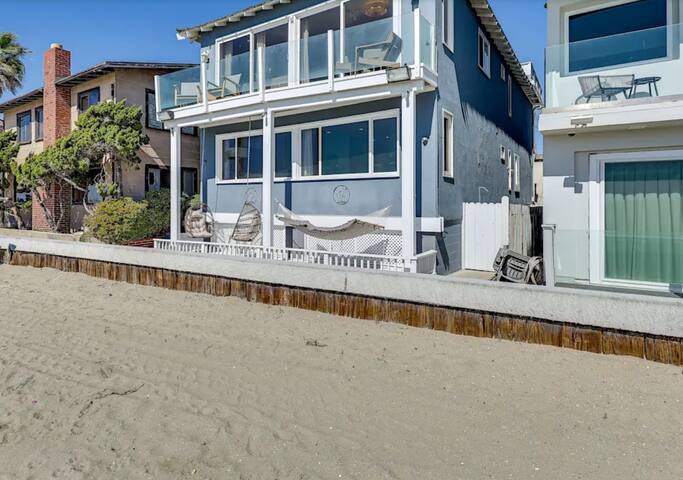 Beachfront Home in Long Beach gallery image 3