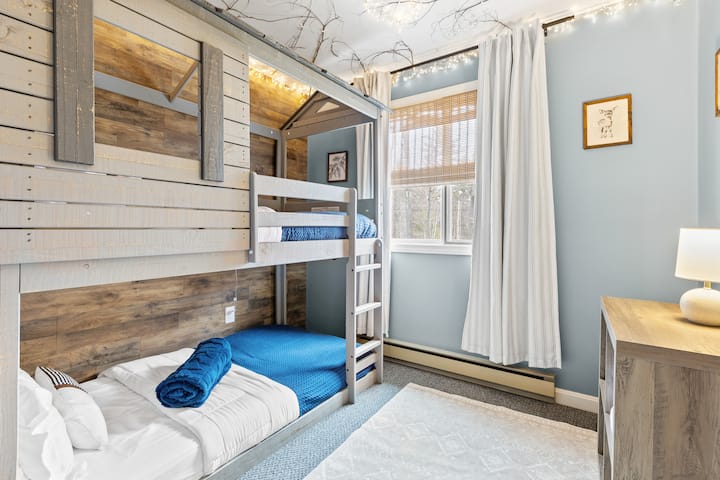 ชั้นหลักของห้องพักสองชั้น