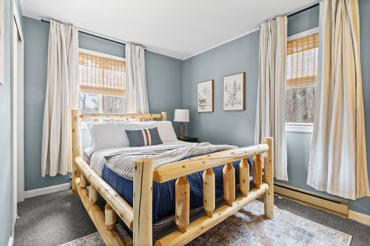 ชั้นหลักของห้องนอนเต็มรูปแบบ