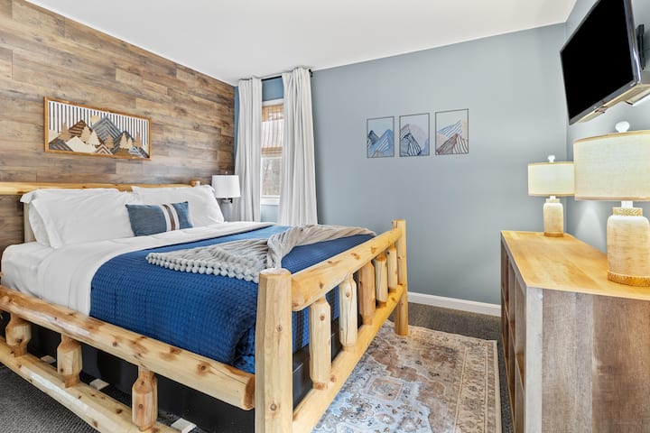 ชั้นหลักของห้องนอนควีนไซส์