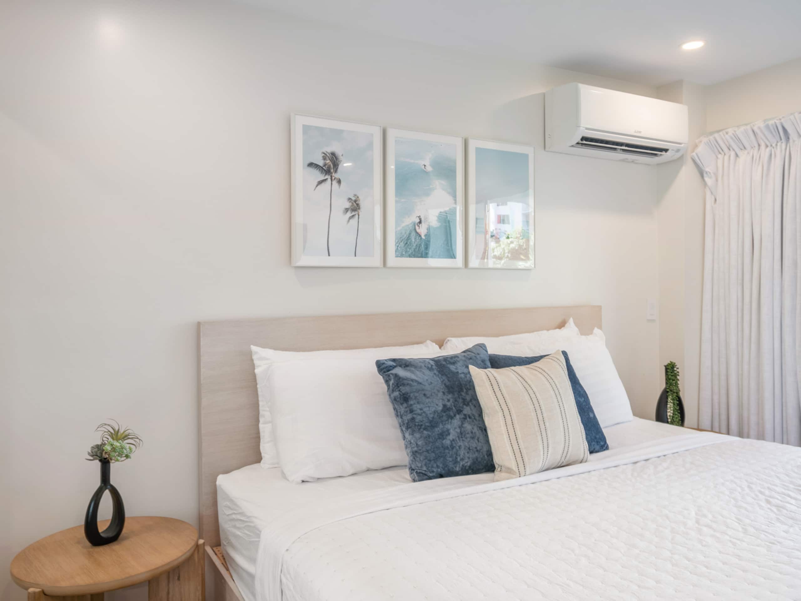 Walk to the Beach! Modern 3Bed, 2Bath AC, Parking - Image 14